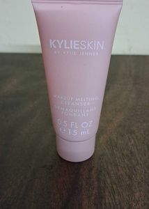 Kylie Skin Makeup Melting Cleanser