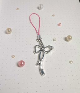 Bow Phone Charm ⋆. 𐙚 ̊
