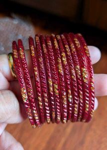 Maroon Glass Bangles