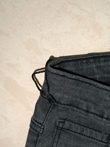 HIGH WAISTED SKINNY FIT JEANS