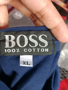 HUGO BOSS Navy Blue Men&#39;s Tshirt