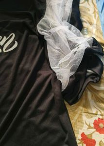 Queen Graphic Tee