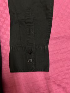 H&amp;M V Neck Button Down Shirt