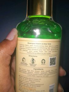 Vagad&#39;s Khadi Herbal Neem &amp; Aloe Vera Shampoo