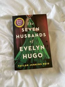 the seven husbands of evelyn hugo