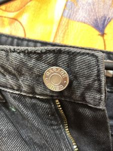 Black Jeans