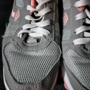 sport shoes