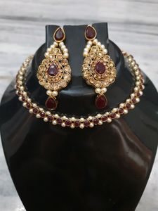 Maroon Set With Mangtika