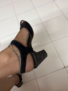 Black 1inch Heels