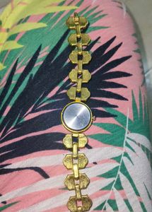 Stylish Gold- Stone Watch