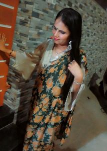 Saree Without Blouse
