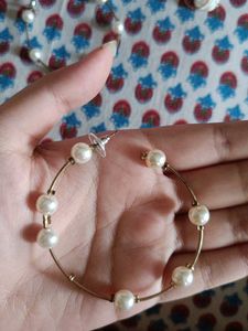Pearl Earring