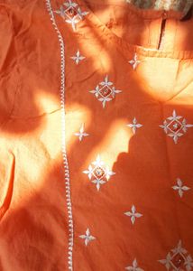 🔶️Orange &amp; White 🤍 Embroidered Kurti