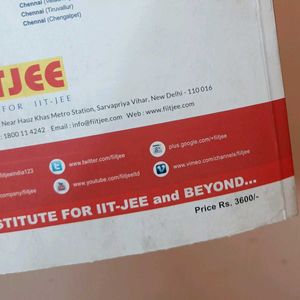 FIITJEE: Grandmaster&#39;s Package For JEE Advance.