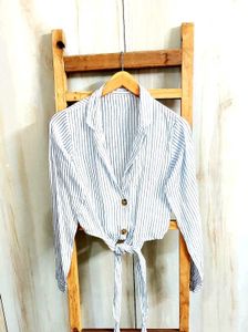 Lining Design Crop Top Size-30-32
