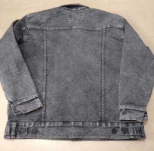Trendy Gray Denim Jacket