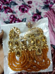Mustard Earrings With Maangtika