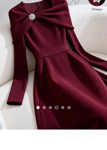 Elegant Burgundy Midi Dress