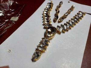 Rhinestone Necklace &amp; Earring Set