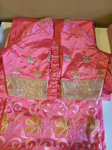 Peach saree with flower design