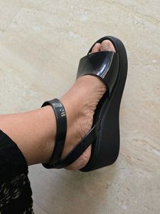 CROCS Brooklyn Ankle Strap Wedge Platform Sandals