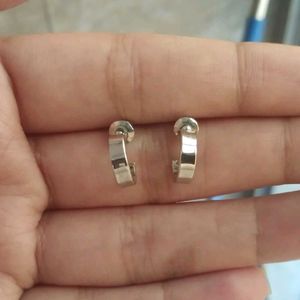 3 jhumka and 2 earrings