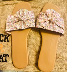 Flat Sandal