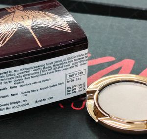 Charlotte Tilbury Compact