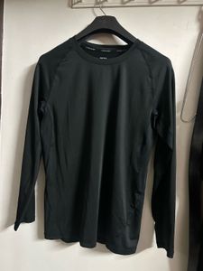 Men's Black Long Sleeve T-Shirt