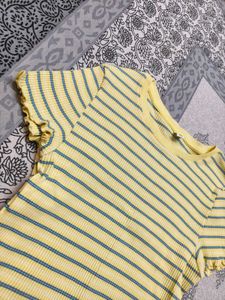 Uniqlo Women Yellow Ribbed Striped Crop Top