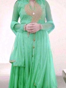 Beautiful Gown For Women&#39;s
