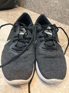 Nike Flex Experience Run 10