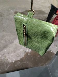 Green Croc Embossed Wallet