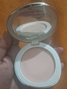 Lakme Vit C Superglow Compact