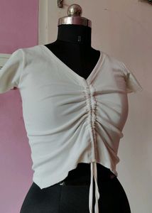 WHITE CROP TOP