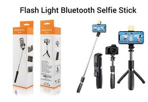 R1S Selfie Stick Cum With light[Yellow]