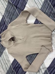 Beige Ribbed Knit Top - new and never wore