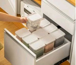 Clear Storage Container with Lid