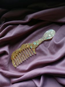 Resin Comb