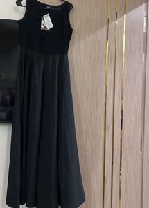 Elegant Black Maxi Dress