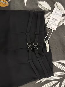 Zara Jeggings With Side Slit In Bottoms