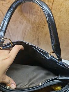 Handbag