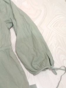 Stylish Green Top With Puff Sleeve