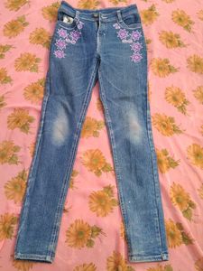 Blue Color Jeans 12 Varsh Girls Ke Liye