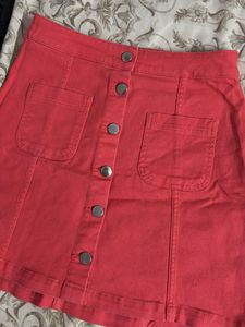 H&amp;M Coral Button-Front Mini Skirt