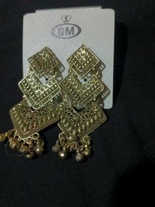 Elegant Gold Earrings