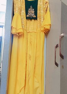 Designer Haldi &amp; Mahndi Lahga With Sharg ❤️