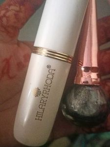 Double Wear Cover Panstick And Shimery Eyeliner