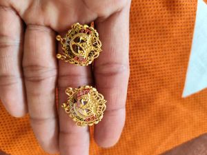 Jwellery Set With Chain And Studs