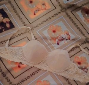 Padded Bra 30/75..